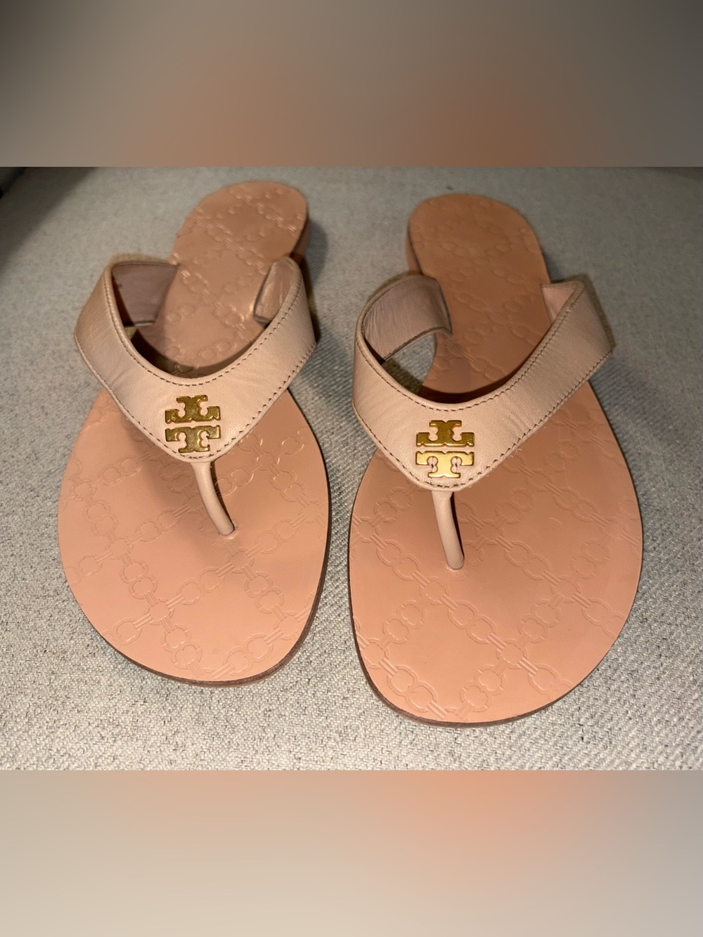 Tory Burch Monroe Neutral Nude Tan Thong Sandal, Size 9
